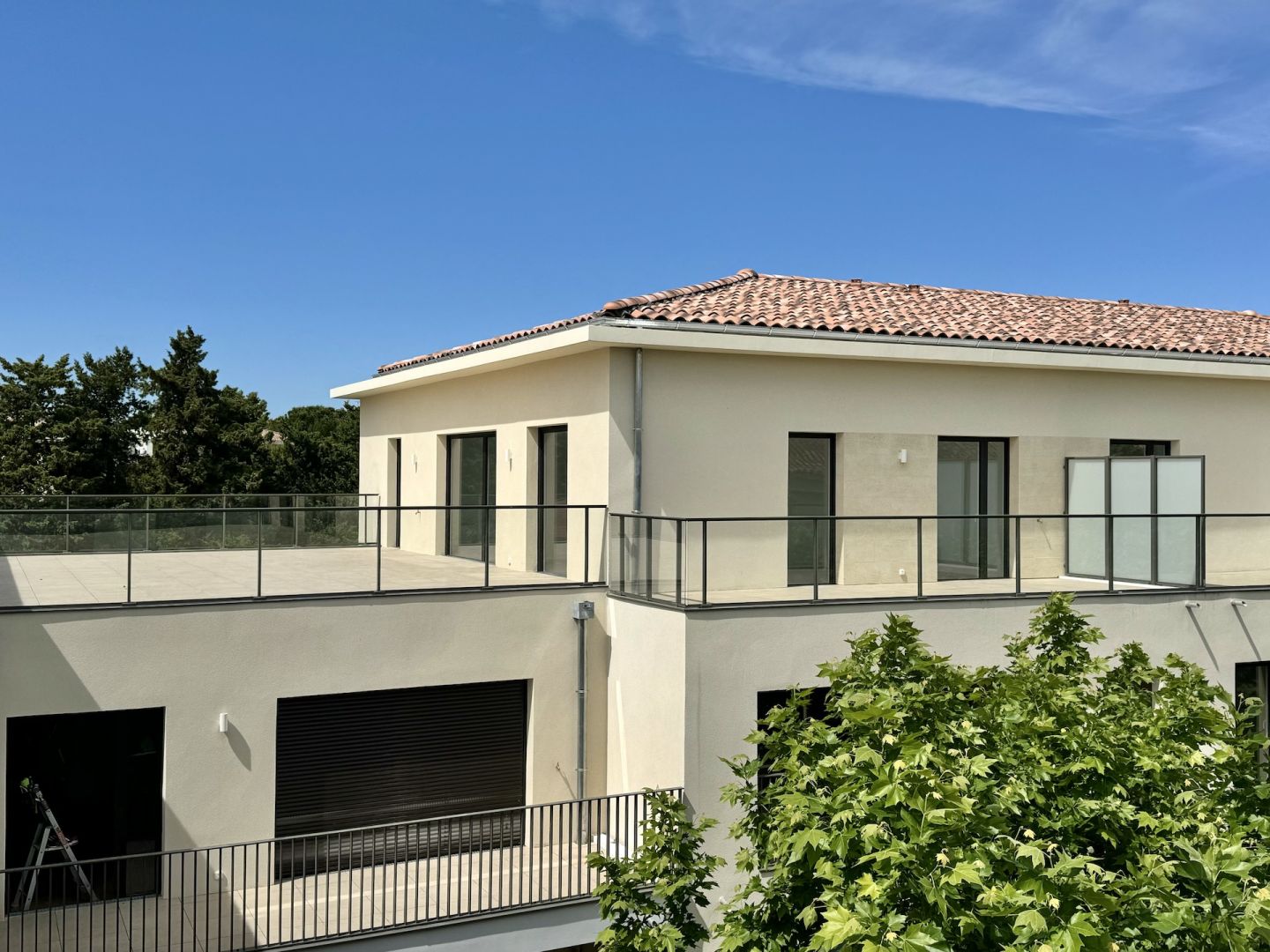 illustration-pierres-de-collection-immobilier-neuf-pour-vivre-ou-investir-dans-le-var-residence-102-gambetta-la-torse-centre-ville-194826-aix-en-provence-204520-2.jpg